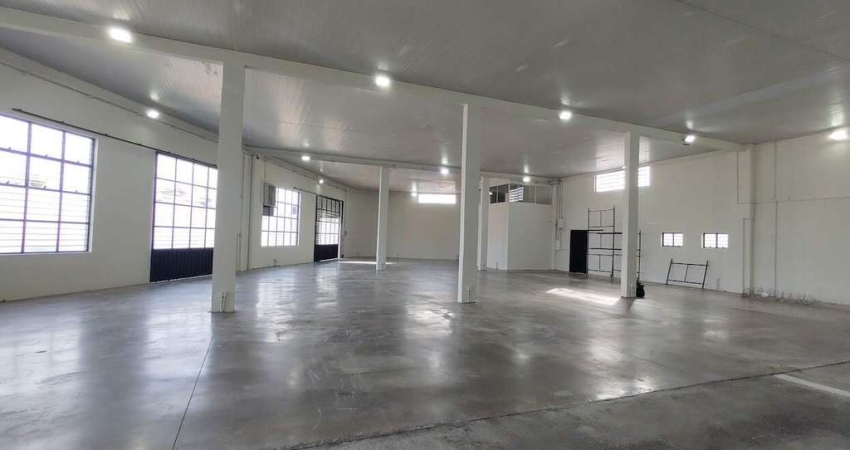 Galpão / Depósito / Armazém para alugar em Jardim São Paulo de 702.00m² com 18 Garagens