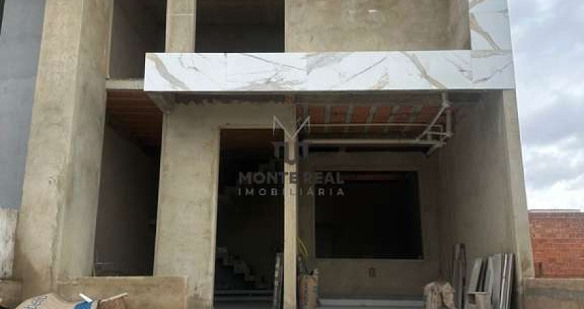 Casa para venda em Horto Florestal de 181.00m² com 3 Quartos, 1 Suite e 2 Garagens