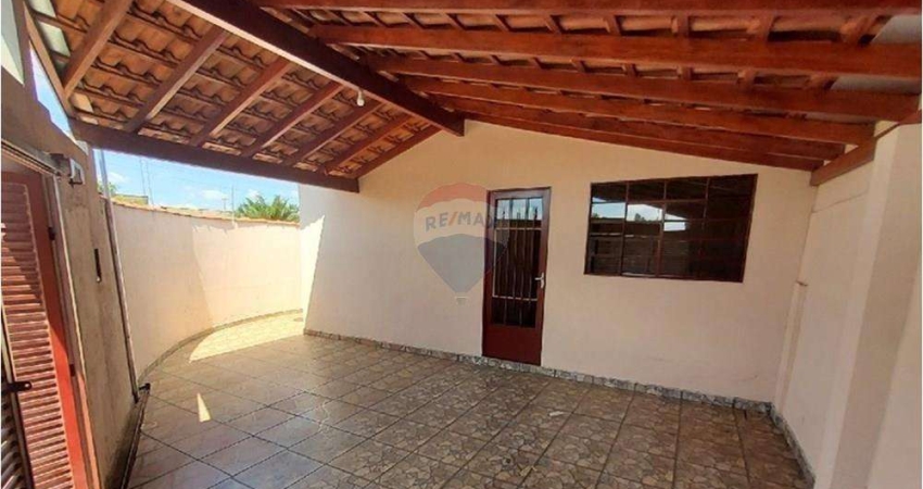 Casa para venda em Martim Francisco de 75.00m² com 3 Quartos e 2 Garagens