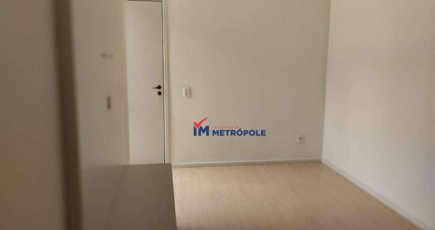 Apartamento para alugar em Curicica de 45.00m² com 2 Quartos e 1 Garagem