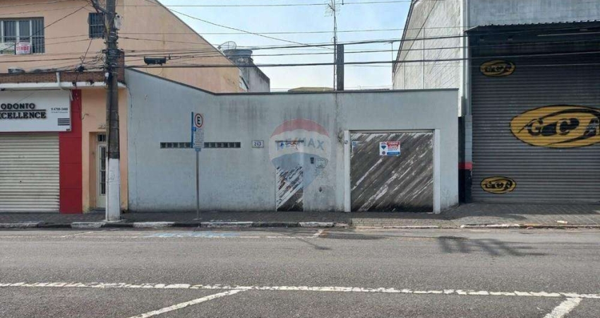 Casa para venda em Centro de 189.00m² com 2 Quartos e 3 Garagens