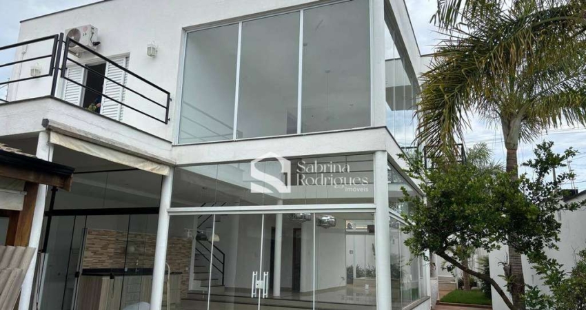 Sobrado para venda em Jardim Regente de 174.00m² com 4 Quartos, 1 Suite e 4 Garagens