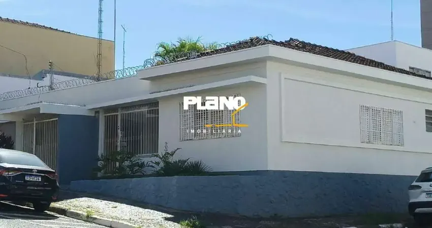 Casa para alugar em Centro de 234.15m² com 3 Quartos, 1 Suite e 1 Garagem