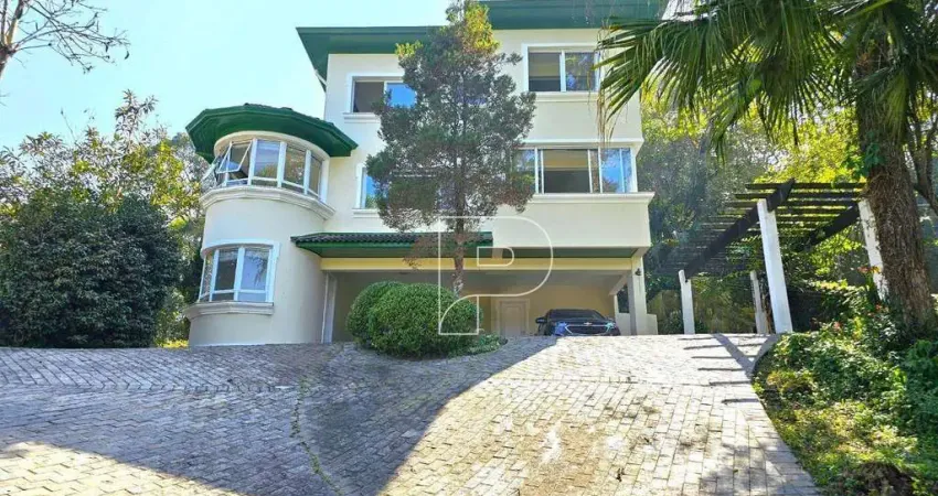 Casa de Condomínio para venda e aluguel em Granja Viana de 320.00m² com 3 Quartos, 3 Suites e 6 Garagens