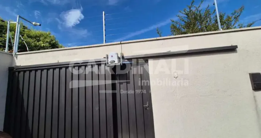 Casa para venda em Jardim Nova Época de 145.00m² com 3 Quartos, 2 Suites e 3 Garagens