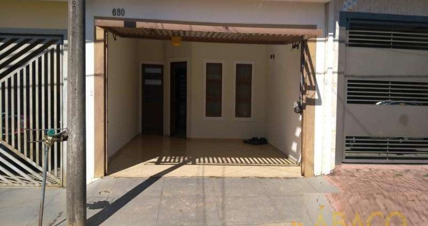 Casa para alugar em Parque Industrial de 119.00m² com 3 Quartos, 1 Suite e 2 Garagens