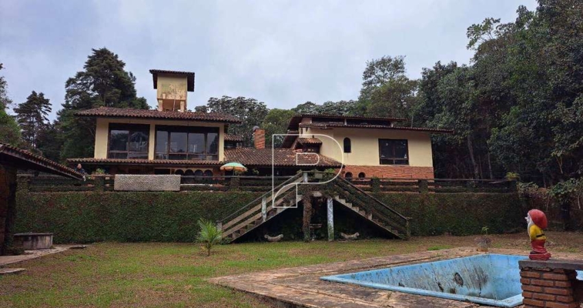 Casa para venda e aluguel em Granja Viana de 1000.00m² com 6 Quartos, 3 Suites e 6 Garagens