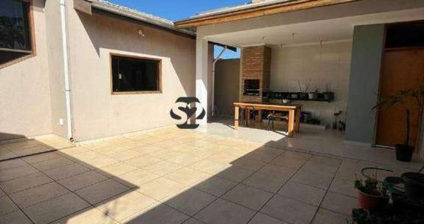 Casa para venda em Saúde de 169.00m² com 3 Quartos, 1 Suite e 2 Garagens