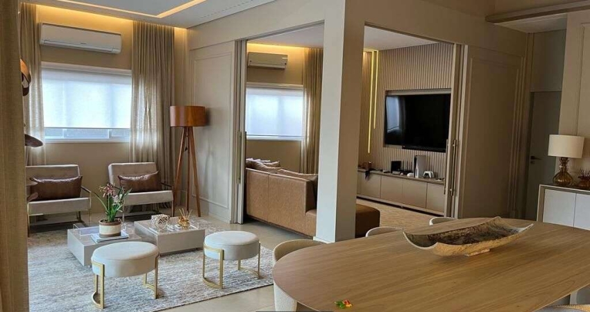 Casa de Condomínio para venda em Parque Residencial Damha V de 399.00m² com 4 Quartos, 3 Suites e 4 Garagens