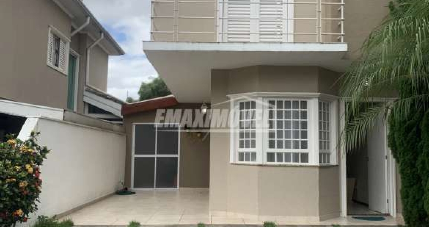 Casa de Condomínio para venda em Jardim Guadalajara de 150.00m² com 3 Quartos, 1 Suite e 3 Garagens