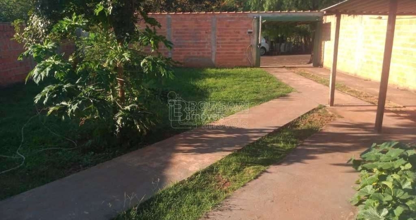 Casa para venda e aluguel em Jardim Diamante de 80.00m² com 2 Quartos e 4 Garagens