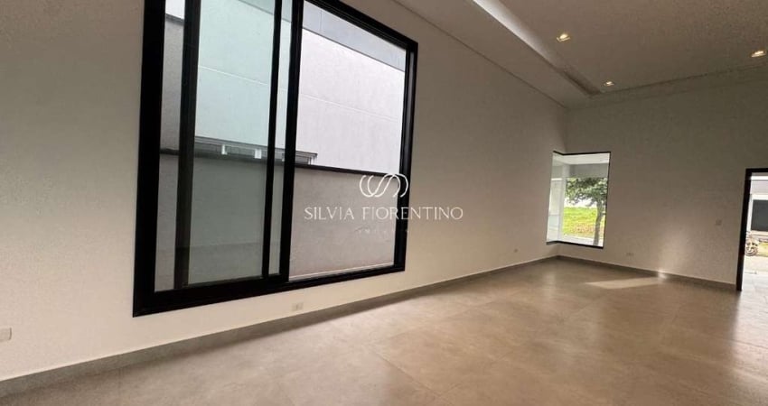 Casa para venda em Residencial Ouroville de 300.00m² com 3 Quartos, 1 Suite e 4 Garagens