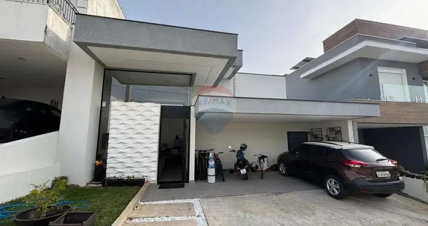 Casa de Condomínio para alugar em Aparecidinha de 170.00m² com 3 Quartos, 3 Suites e 4 Garagens