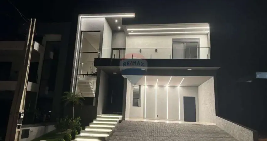 Casa de Condomínio para venda em Jardim Vila São Domingos de 268.10m² com 3 Quartos, 3 Suites e 4 Garagens