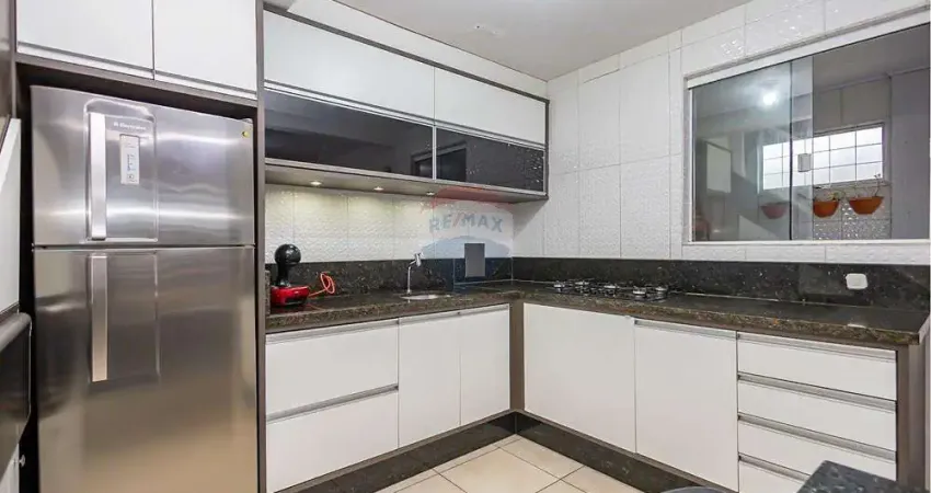 Sobrado para venda em Estados de 65.00m² com 2 Quartos e 2 Garagens