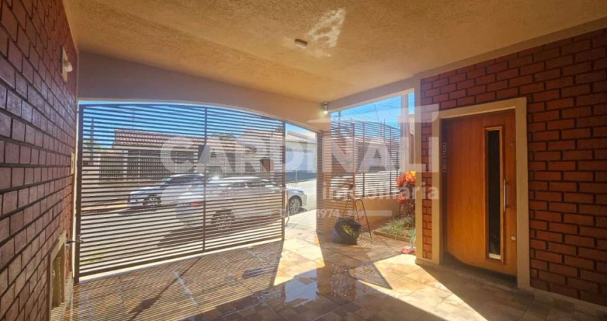Casa para venda em Vila Boa Vista 1 de 232.00m² com 2 Quartos, 1 Suite e 3 Garagens