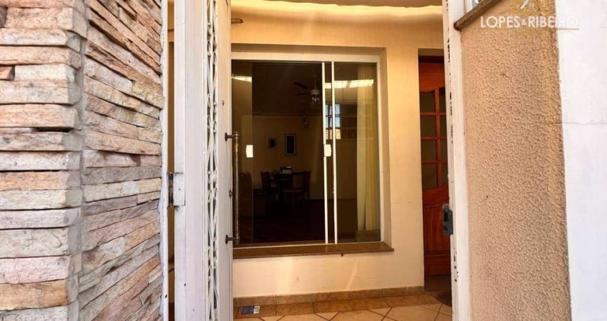 Casa para venda em Centro de 182.00m² com 3 Quartos, 1 Suite e 2 Garagens