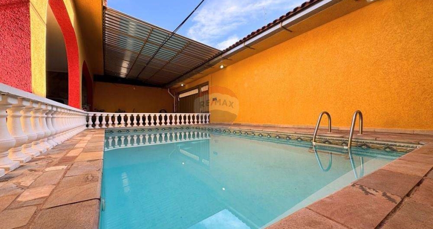 Casa para venda em Parque Residencial Lagoinha de 285.00m² com 3 Quartos, 1 Suite e 4 Garagens