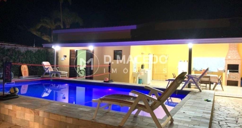 Casa para venda em Praia Da Lagoinha de 543.00m² com 3 Quartos, 1 Suite e 5 Garagens