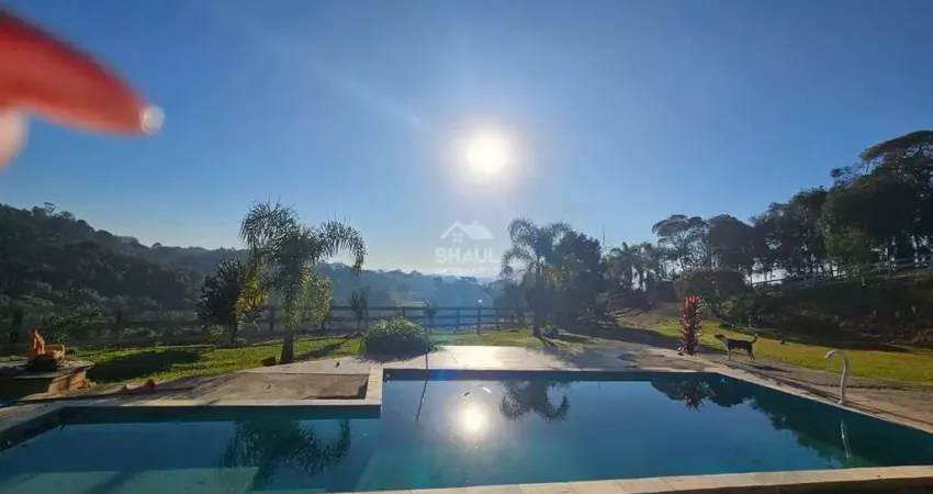 Fazenda / Sítio para venda em Quatro Barras de 20000.00m² com 3 Quartos e 2 Suites