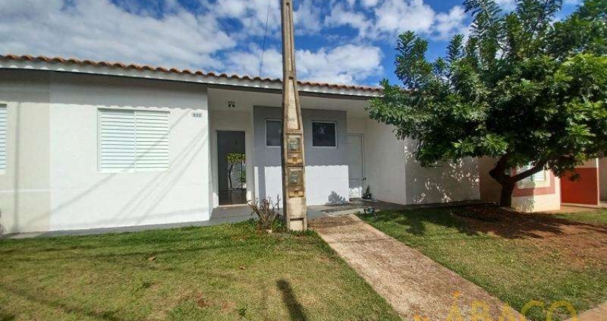 Casa para alugar em Jardim Ipanema de 55.00m² com 2 Quartos, 1 Suite e 2 Garagens
