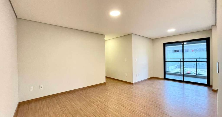 Apartamento para venda em Vila Silvinha de 93.00m² com 3 Quartos, 1 Suite e 2 Garagens