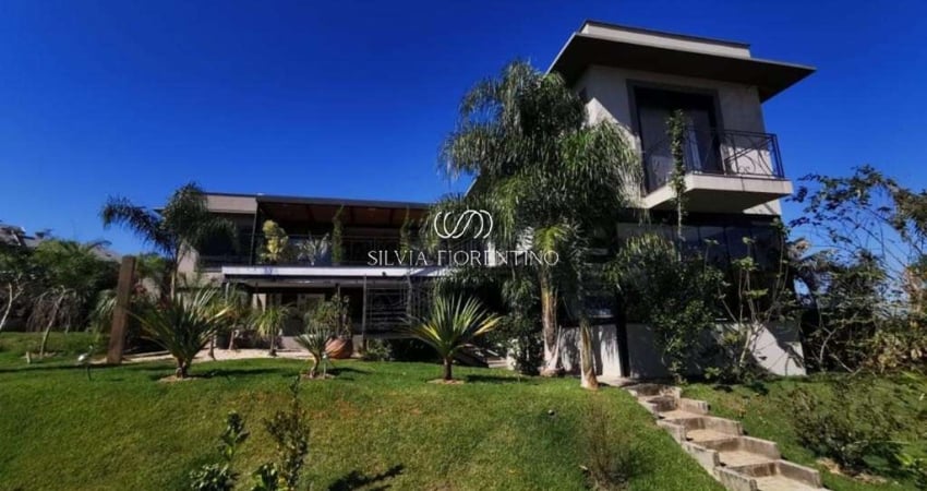 Casa para venda em Loteamento Comercial E Residencial Village Da Serra de 500.00m² com 4 Quartos, 3 Suites e 2 Garagens