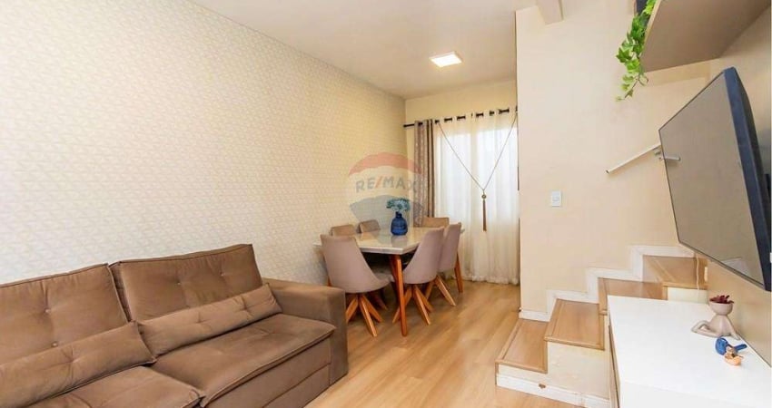 Sobrado para venda em Boqueirão de 49.00m² com 3 Quartos e 1 Garagem