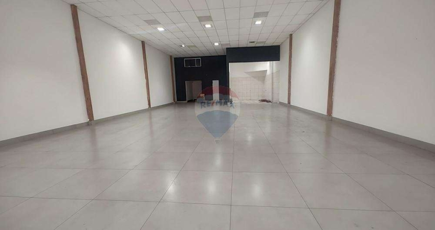Imóvel Comercial para alugar em Vila Yara de 450.00m² com 2 Garagens