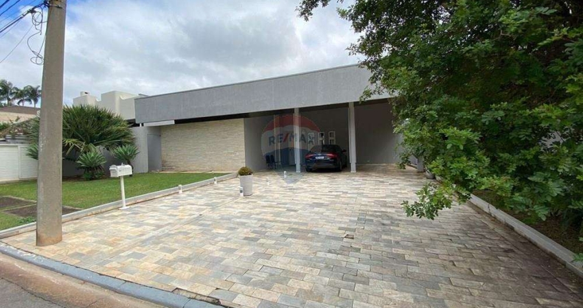 Casa de Condomínio para venda em Alphaville Residencial Um de 281.40m² com 4 Quartos, 4 Suites e 4 Garagens
