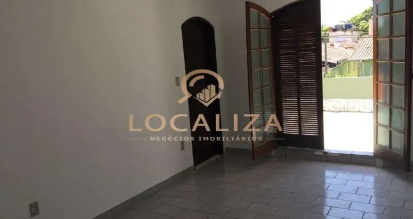 Casa para venda em Cidade Morumbi de 180.00m² com 4 Quartos, 2 Suites e 2 Garagens