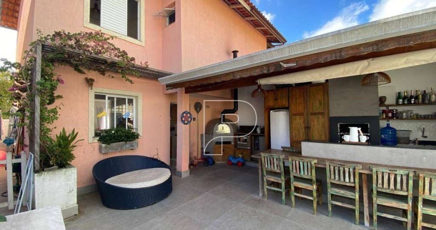 Casa de Condomínio para venda em Granja Viana de 87.00m² com 3 Quartos, 1 Suite e 2 Garagens