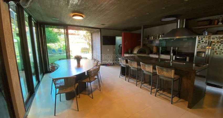 Casa para venda em Jardim Das Roseiras de 349.00m² com 3 Quartos, 3 Suites e 6 Garagens