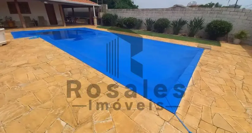 Casa para venda em Santa Terezinha de 343.00m² com 3 Quartos, 1 Suite e 4 Garagens