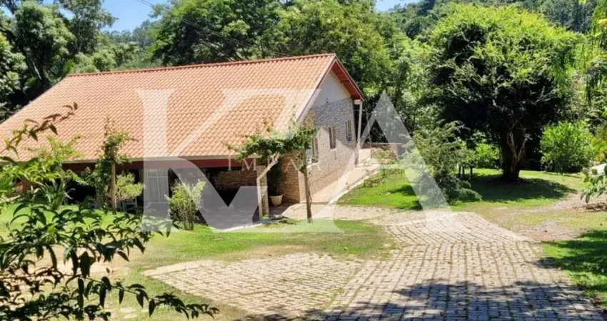 Chácara para venda em Caxambu de 4700.00m² com 2 Quartos, 2 Suites e 3 Garagens