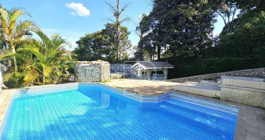 Casa de Condomínio para venda e aluguel em Granja Viana de 477.00m² com 4 Quartos, 4 Suites e 6 Garagens