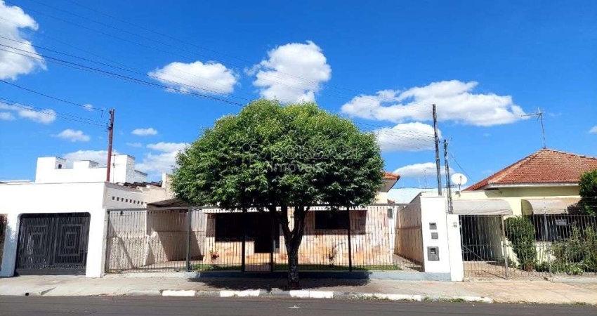 Casa para venda em Vila Harmonia de 186.00m² com 4 Quartos e 2 Garagens