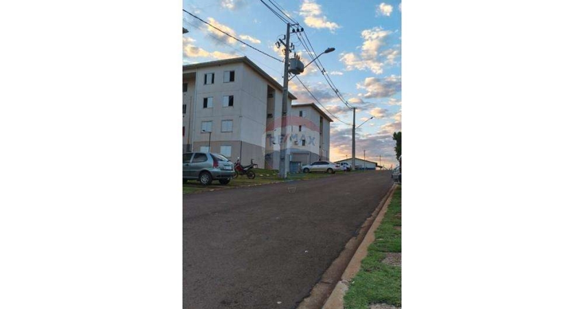 Apartamento para venda em Portal Da Foz de 43.64m² com 2 Quartos e 1 Garagem