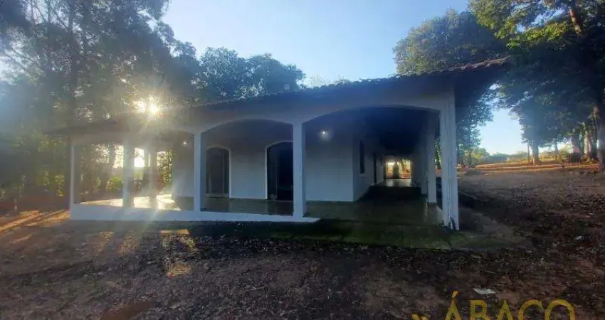 Chácara para alugar em Encontro Valparaíso I de 361.00m² com 3 Quartos, 1 Suite e 20 Garagens