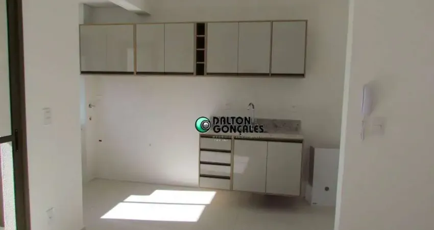 Apartamento para alugar em Jardim Santiago de 75.00m² com 3 Quartos, 1 Suite e 2 Garagens