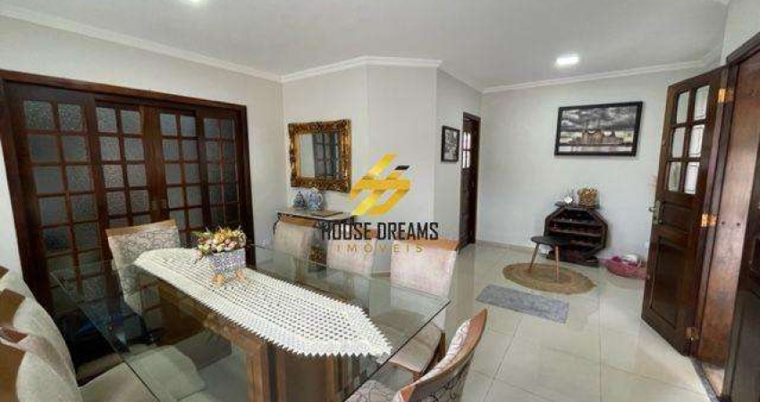 Casa para venda em Cajuru de 243.00m² com 3 Quartos, 1 Suite e 2 Garagens