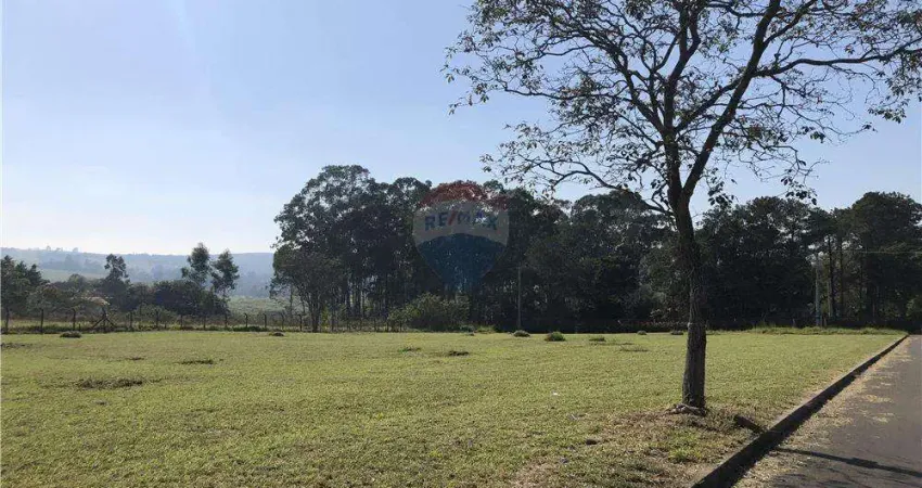 Terreno à venda no Centro, São Pedro 