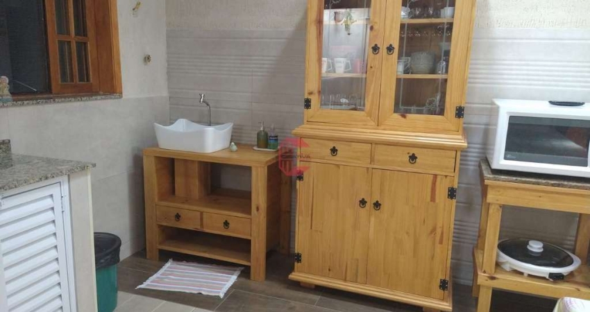 Casa para venda em Vila Garcia de 328.00m² com 2 Quartos, 1 Suite e 4 Garagens