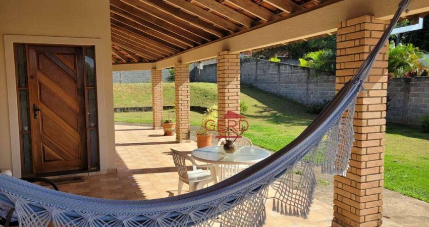 Casa para venda em Casa Blanca de 332.00m² com 3 Quartos, 1 Suite e 4 Garagens
