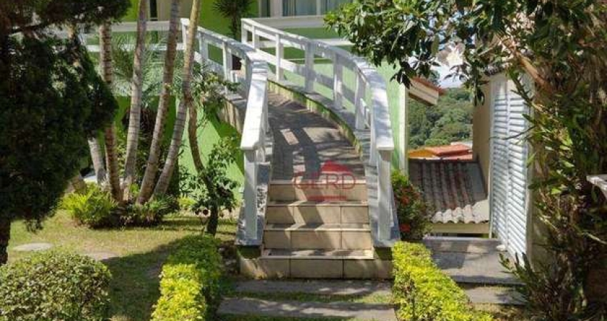 Casa de Condomínio para venda em Parque Nova Jandira de 390.00m² com 5 Quartos e 1 Garagem