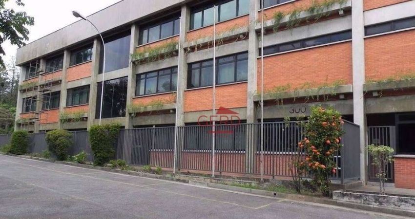 Galpão / Depósito / Armazém para alugar em Tamboré de 9621.00m² com 4 Garagens