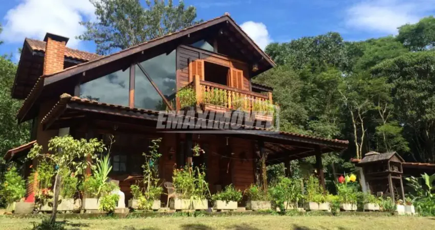 Casa de Condomínio para venda em Vale Do Sol de 130.00m² com 2 Quartos, 1 Suite e 4 Garagens