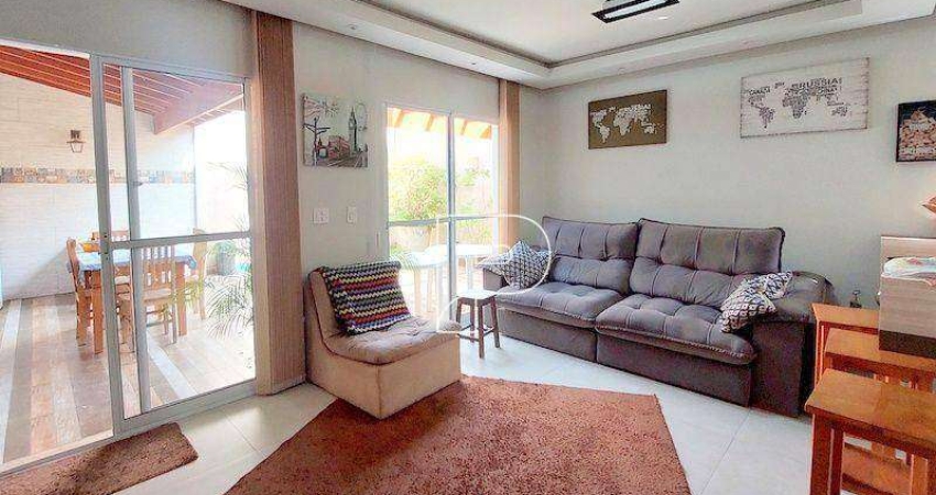 Casa de Condomínio para venda em Granja Viana de 120.00m² com 3 Quartos, 1 Suite e 2 Garagens