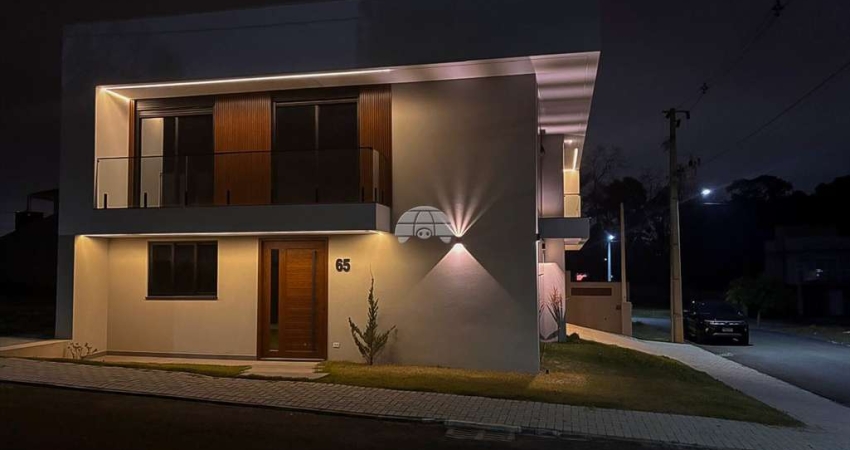 Sobrado para venda em Roça Grande de 228.00m² com 4 Quartos e 2 Suites