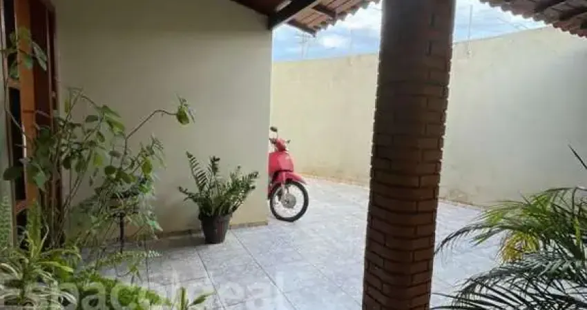 Casa para venda em Jardim Príncipe de 180.00m² com 2 Quartos, 1 Suite e 4 Garagens